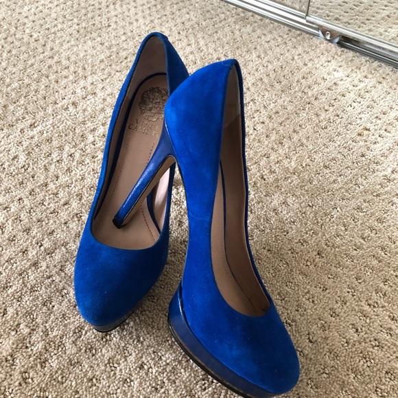 Vince Camuto - Picture 2 of 5